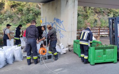 Sandsäcke für Unwetter (08.10.2022)
